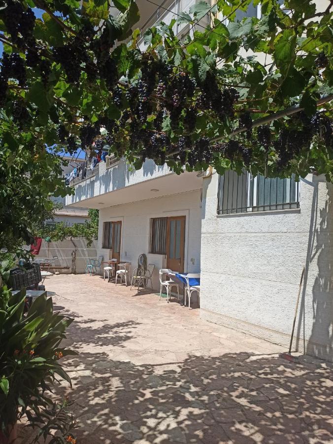 Achilles Apartments Sarandë Eksteriør bilde