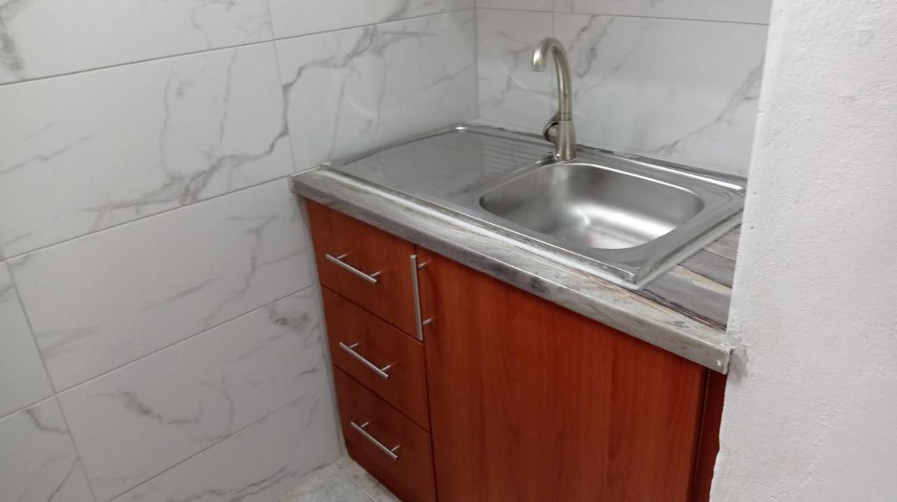 Achilles Apartments Sarandë Eksteriør bilde