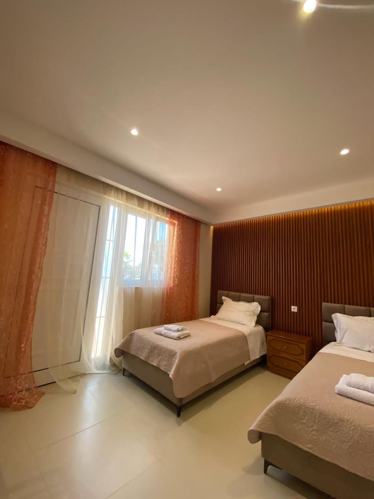 Achilles Apartments Sarandë Eksteriør bilde
