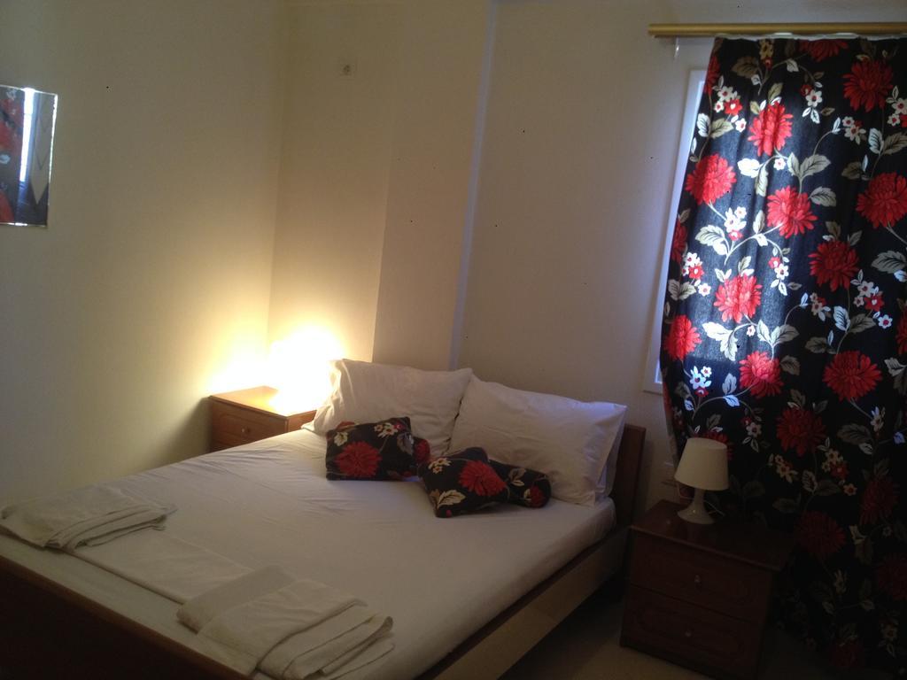 Achilles Apartments Sarandë Eksteriør bilde