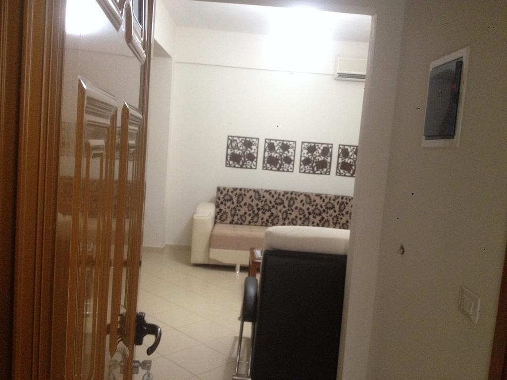 Achilles Apartments Sarandë Eksteriør bilde