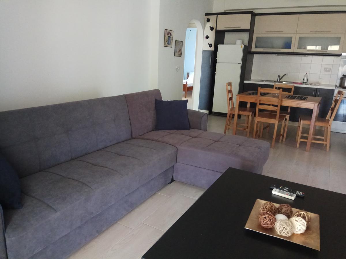 Achilles Apartments Sarandë Eksteriør bilde